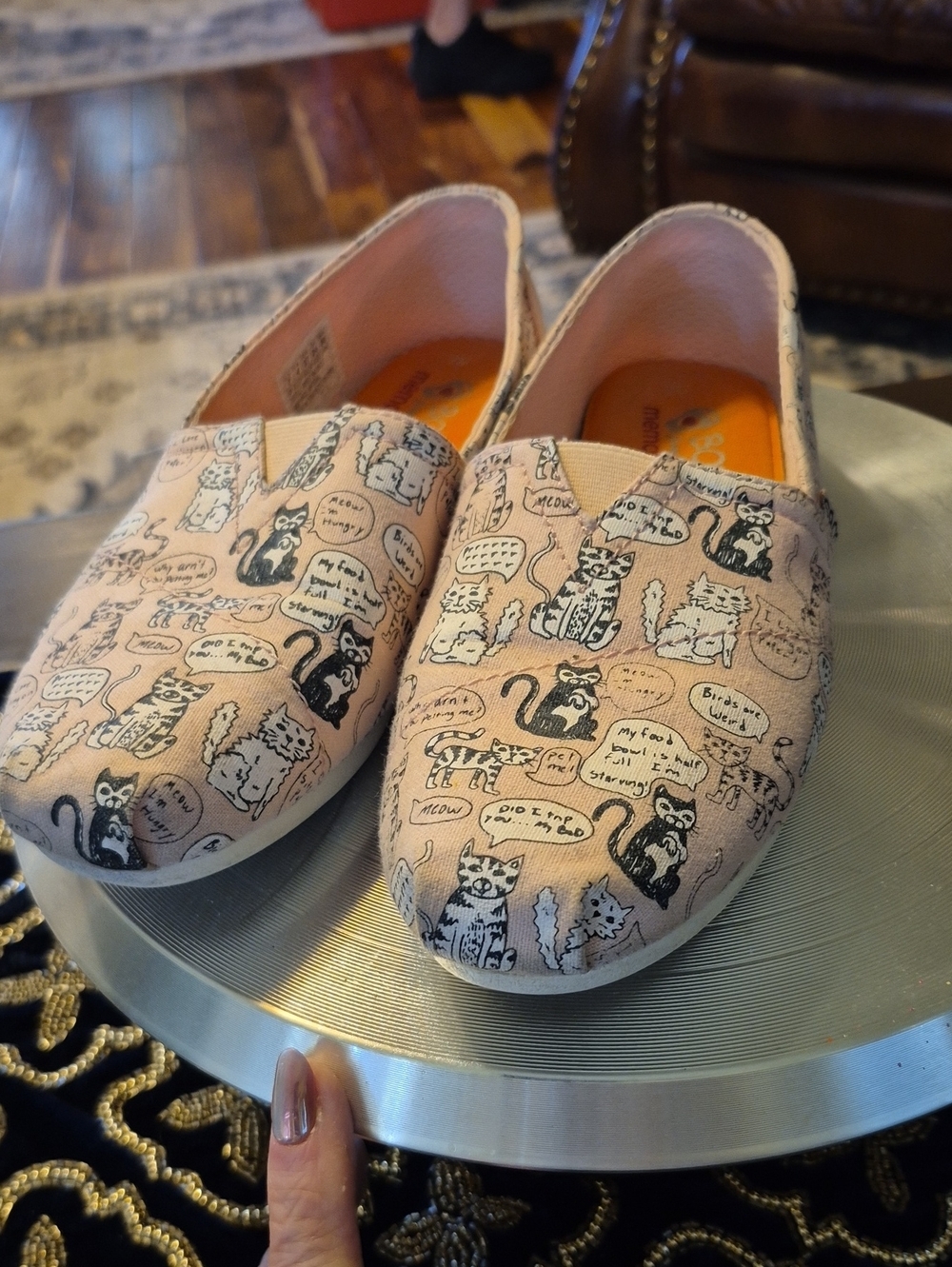 Bobs For Cats:Playful cat-themed print memory foam technology sz.7.(#1359S)